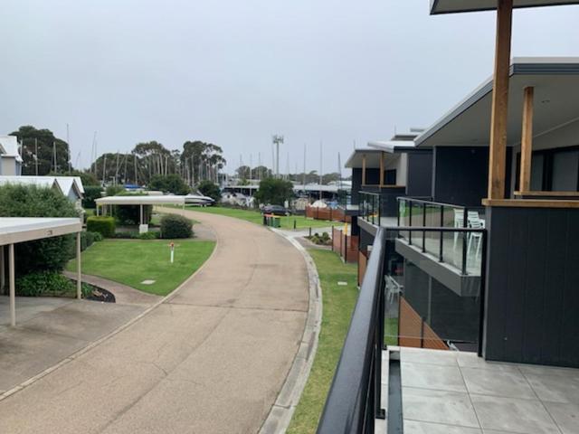Captains Cove 1St Floor Spa Luxury Apartments - Free Netflix Paynesville Eksteriør billede