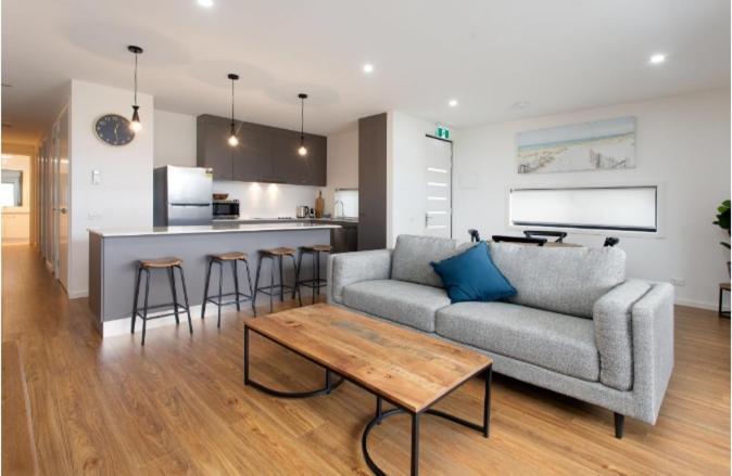 Captains Cove 1St Floor Spa Luxury Apartments - Free Netflix Paynesville Eksteriør billede