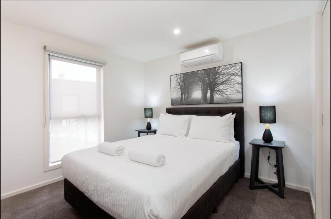 Captains Cove 1St Floor Spa Luxury Apartments - Free Netflix Paynesville Eksteriør billede